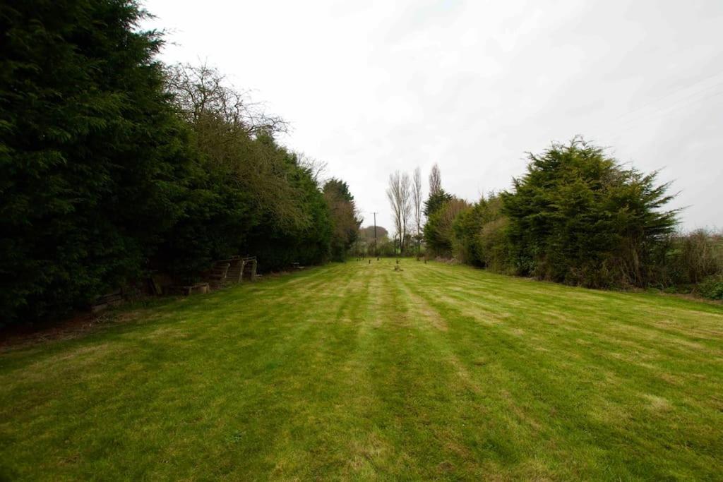 Spacious 5 Bed In The Countryside, Close To Frinton-On-Sea Kirby Cross Luaran gambar
