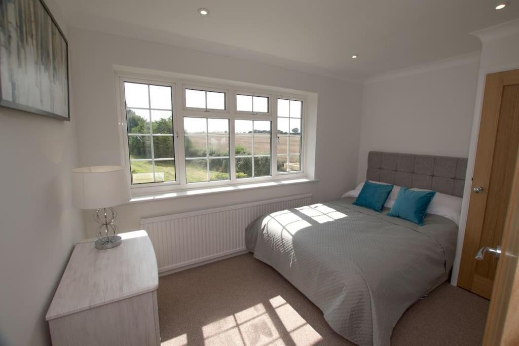 Spacious 5 Bed In The Countryside, Close To Frinton-On-Sea Kirby Cross Luaran gambar
